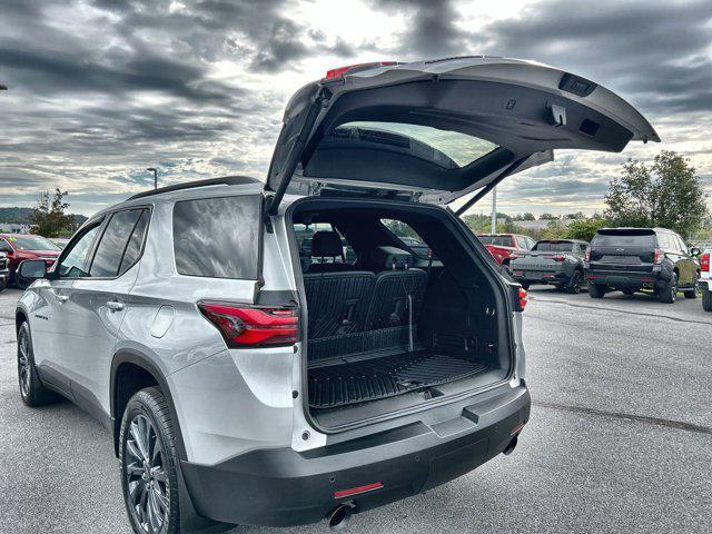 used 2022 Chevrolet Traverse car, priced at $33,000