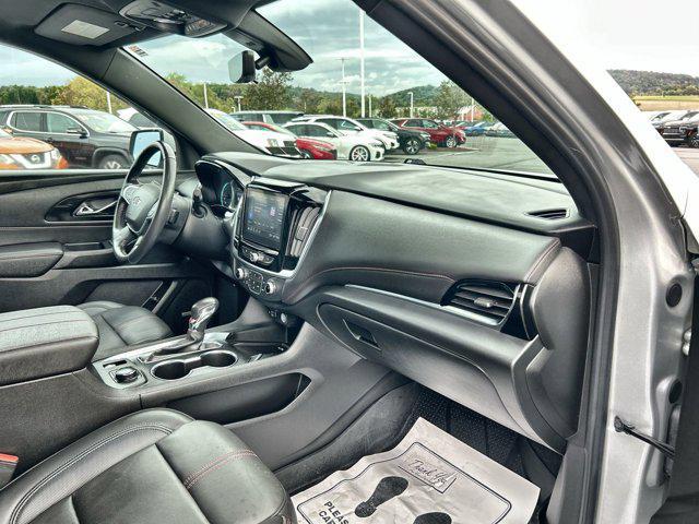 used 2022 Chevrolet Traverse car, priced at $33,000