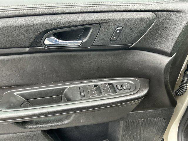 used 2016 Chevrolet Traverse car, priced at $11,990