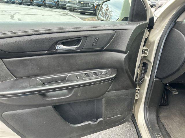 used 2016 Chevrolet Traverse car, priced at $11,990