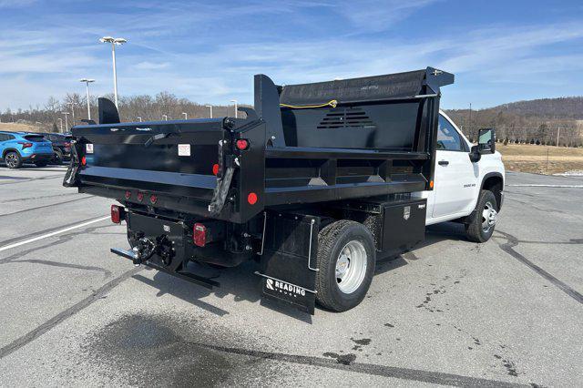 new 2025 Chevrolet Silverado 3500 car