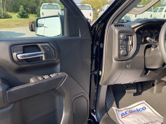 new 2025 Chevrolet Silverado 1500 car, priced at $43,388