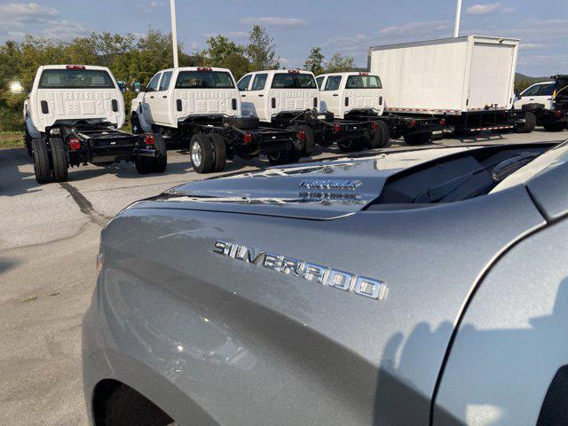 new 2025 Chevrolet Silverado 1500 car, priced at $43,388