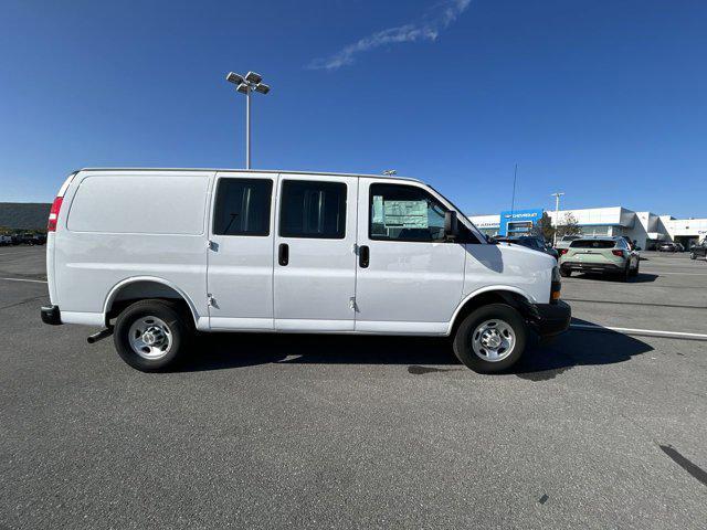 new 2025 Chevrolet Express 3500 car, priced at $50,988
