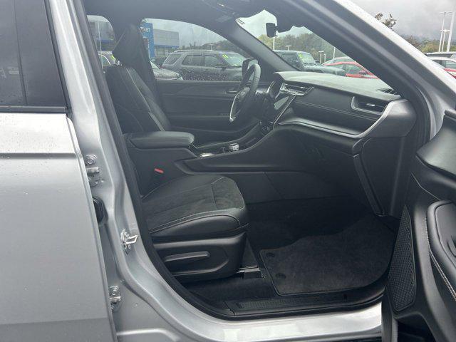 used 2025 Jeep Grand Cherokee car, priced at $36,900