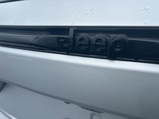 used 2025 Jeep Grand Cherokee car, priced at $36,900