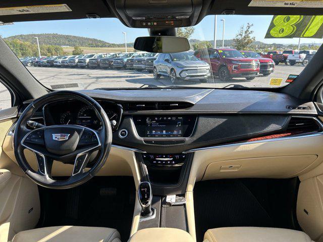 used 2018 Cadillac XT5 car, priced at $19,400