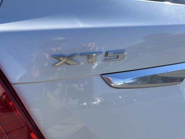 used 2018 Cadillac XT5 car, priced at $19,400