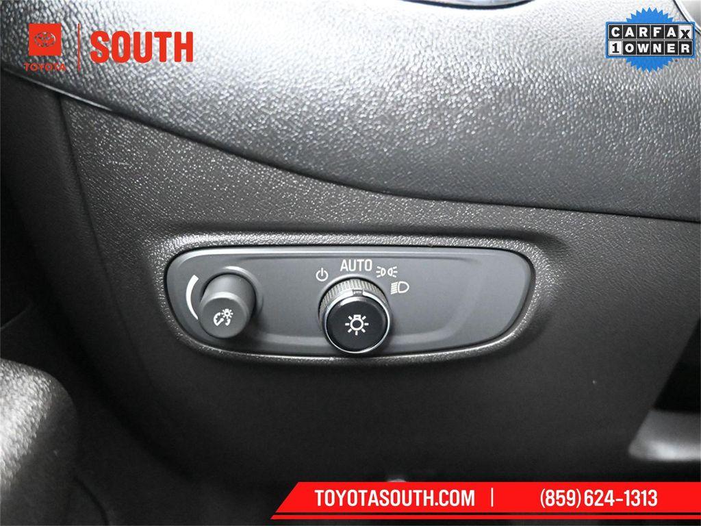 used 2023 Chevrolet Equinox car, priced at $22,080