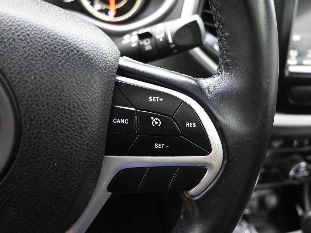 used 2018 Jeep Cherokee car, priced at $11,412