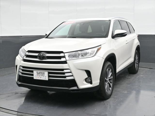 used 2019 Toyota Highlander car, priced at $28,488