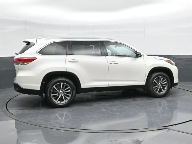 used 2019 Toyota Highlander car, priced at $28,488