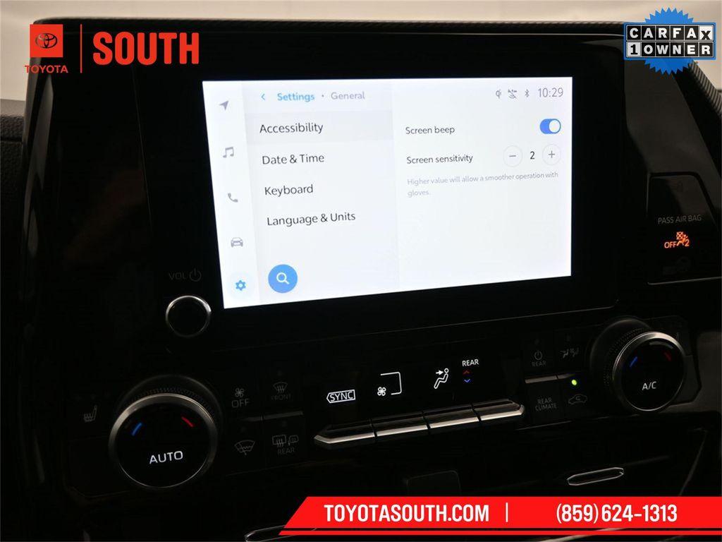 used 2024 Toyota Highlander car, priced at $41,269