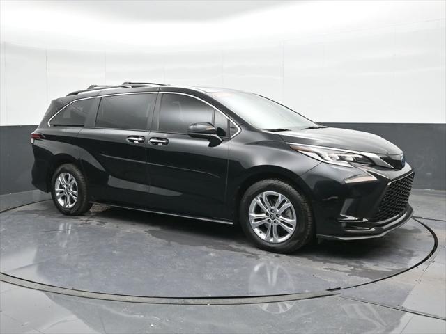 used 2022 Toyota Sienna car, priced at $37,702