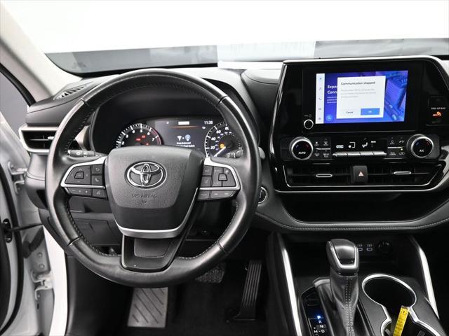 used 2023 Toyota Highlander car, priced at $34,990