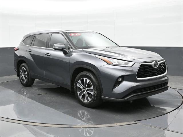 used 2020 Toyota Highlander car, priced at $31,390