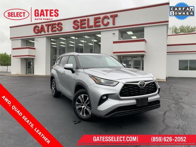 used 2022 Toyota Highlander car, priced at $32,698