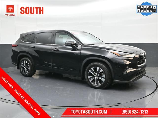 used 2022 Toyota Highlander car, priced at $35,086