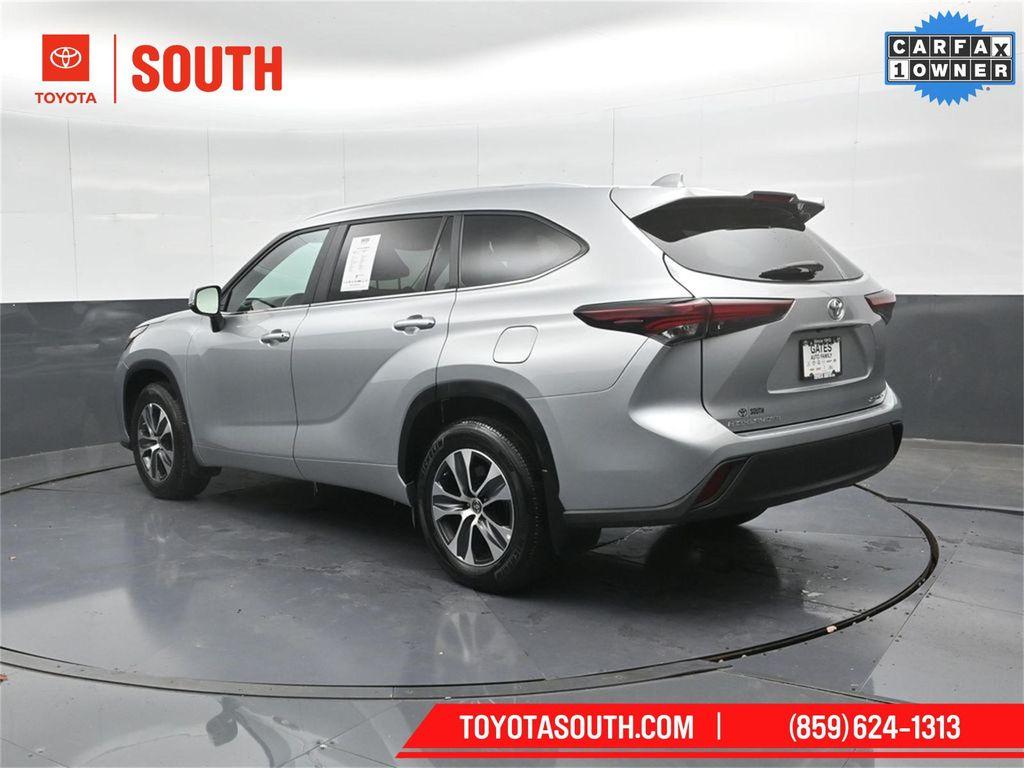 used 2024 Toyota Highlander car, priced at $41,388