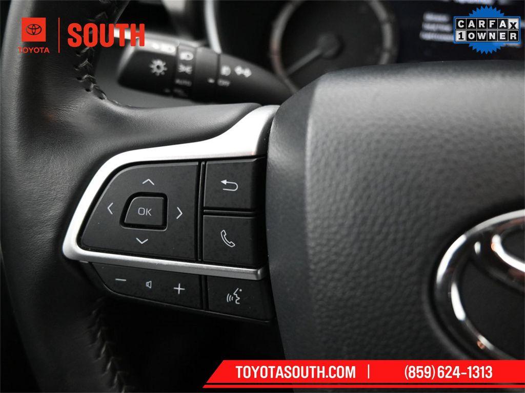 used 2024 Toyota Highlander car, priced at $41,388