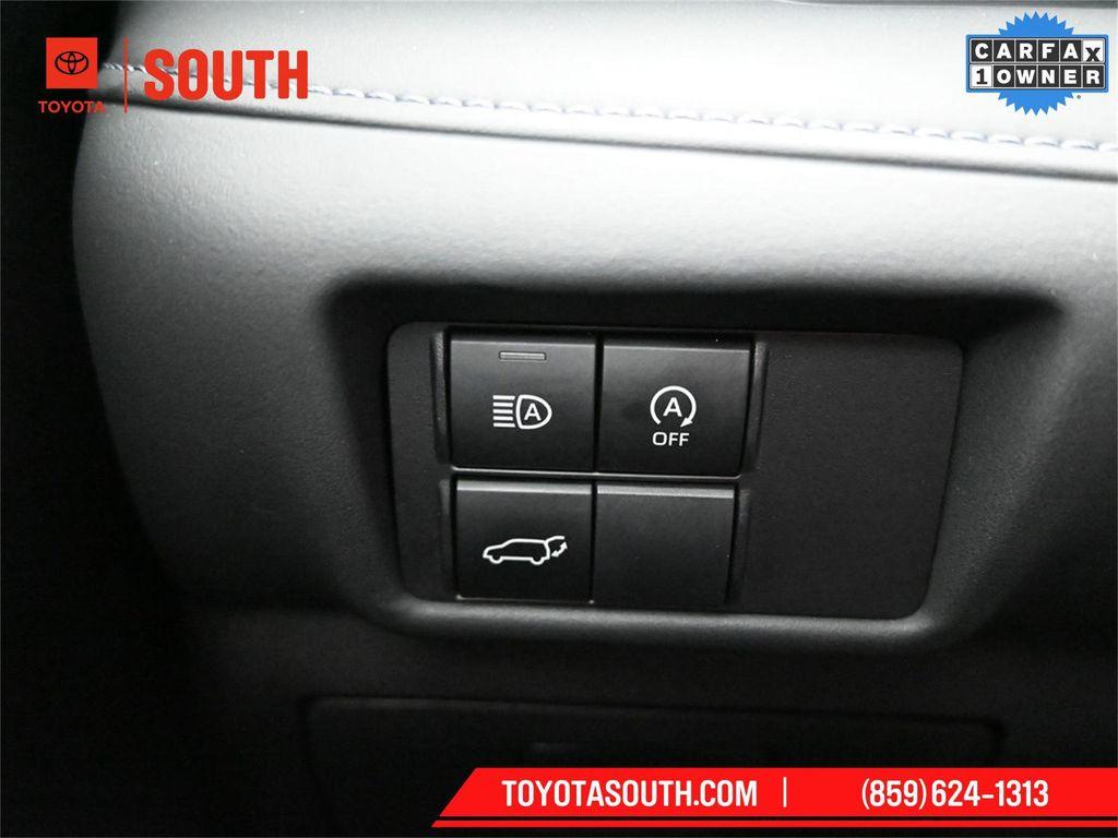 used 2024 Toyota Highlander car, priced at $41,388
