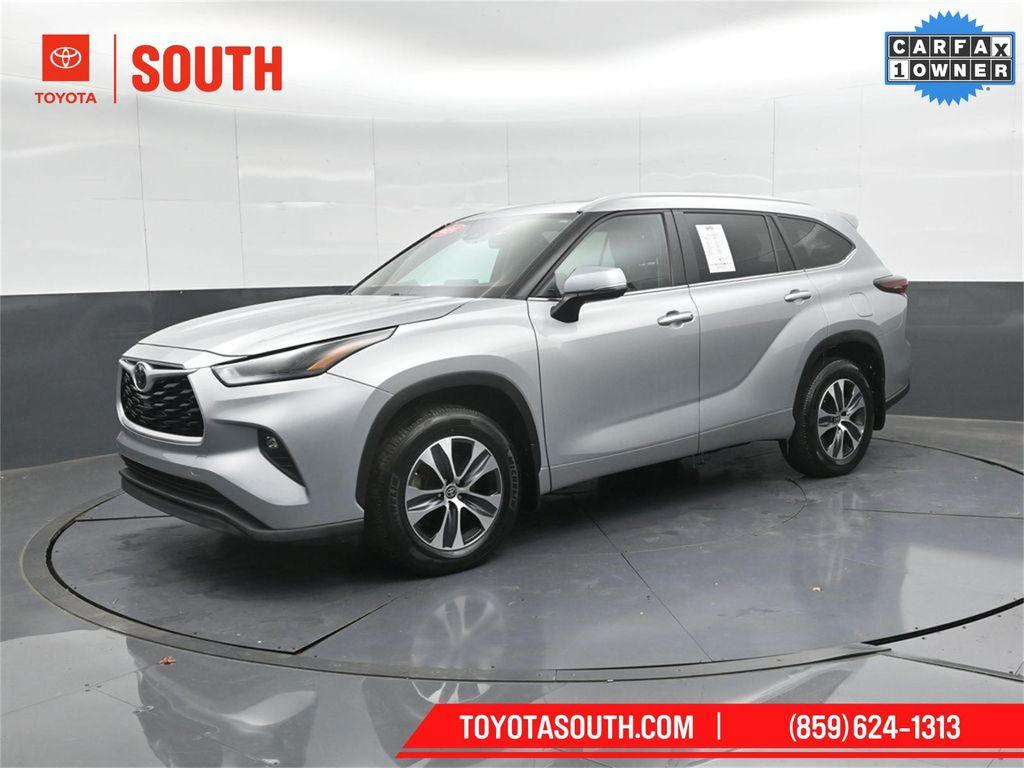 used 2024 Toyota Highlander car, priced at $41,388