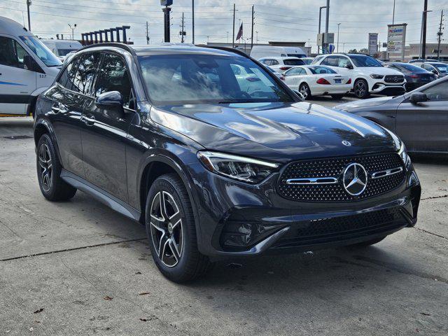 new 2025 Mercedes-Benz GLC 300 car, priced at $58,985