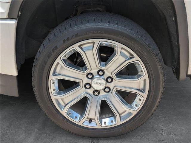 used 2018 GMC Sierra 1500 car, priced at $32,840