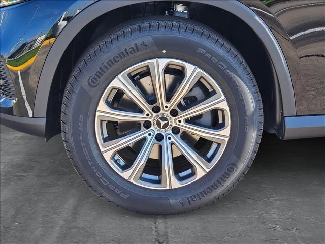 new 2025 Mercedes-Benz GLC 300 car, priced at $52,350