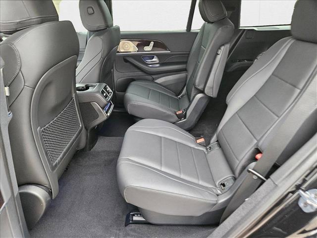 new 2025 Mercedes-Benz GLS 450 car, priced at $92,275