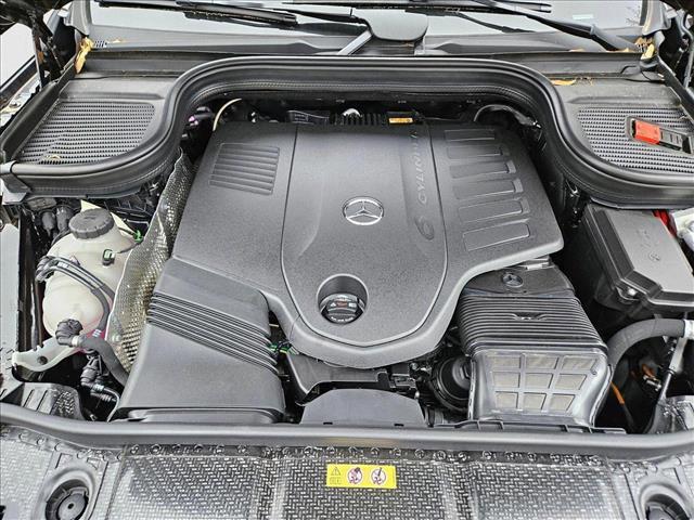 new 2025 Mercedes-Benz GLS 450 car, priced at $92,275