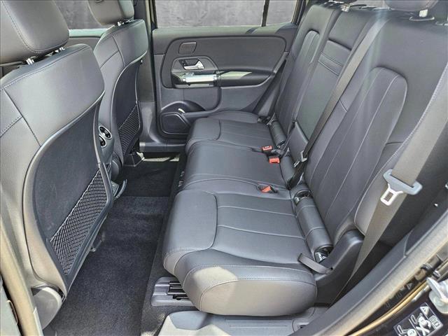 new 2025 Mercedes-Benz GLB 250 car, priced at $48,645