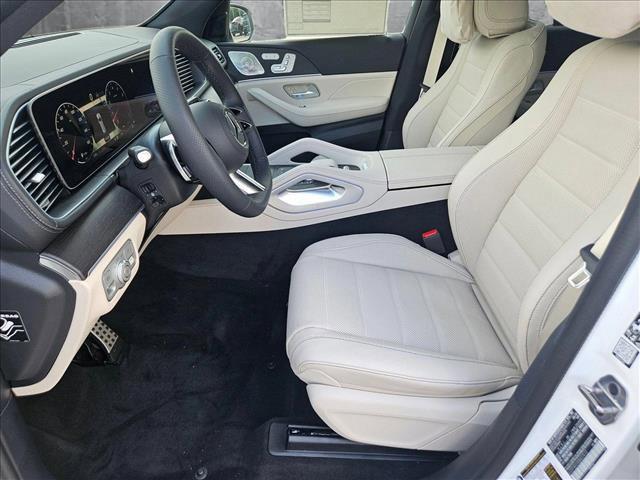 new 2025 Mercedes-Benz GLS 580 car, priced at $117,695