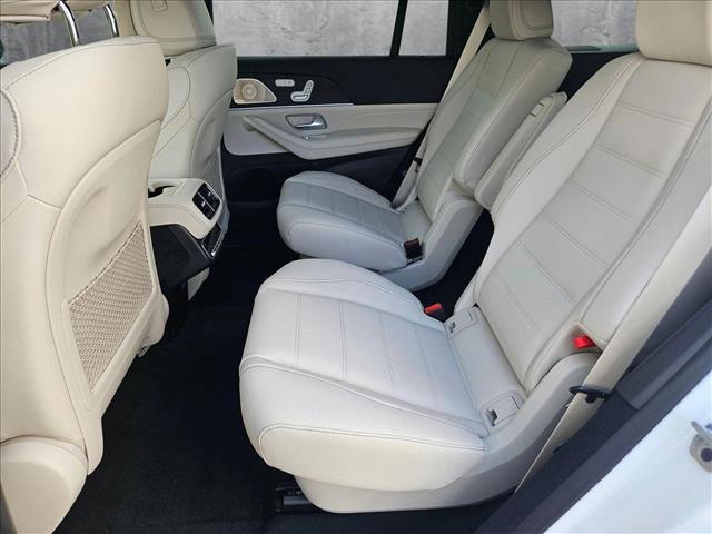 new 2025 Mercedes-Benz GLS 580 car, priced at $117,695