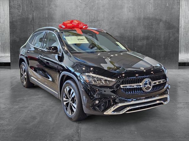 new 2024 Mercedes-Benz GLA 250 car, priced at $47,345