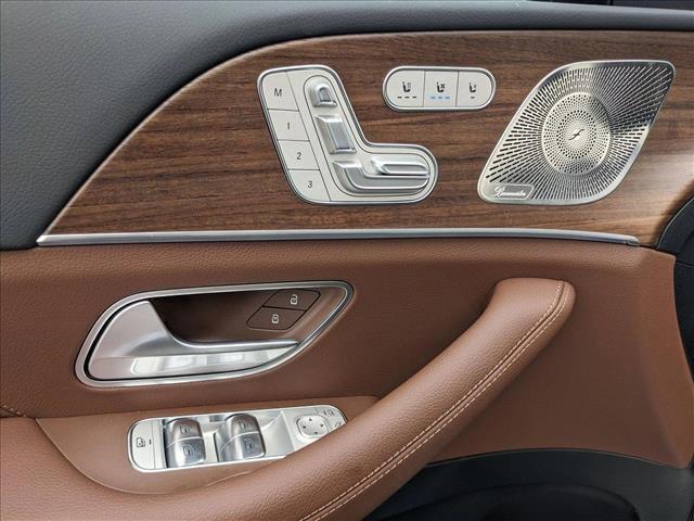new 2025 Mercedes-Benz GLS 450 car, priced at $98,060