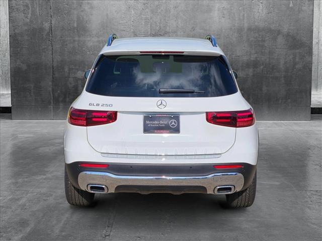 new 2025 Mercedes-Benz GLB 250 car, priced at $48,645