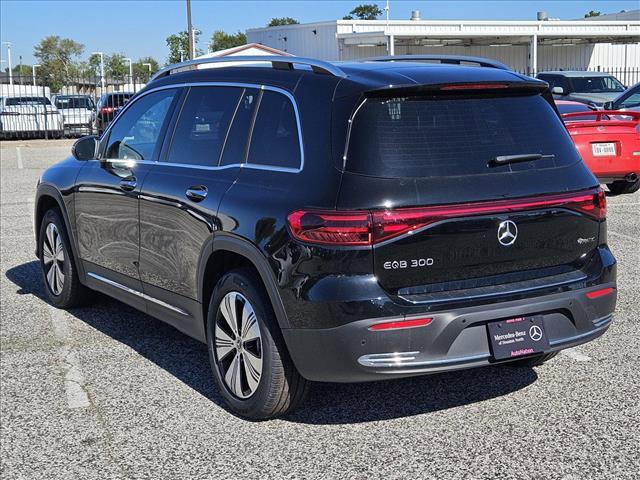 new 2024 Mercedes-Benz EQB 300 car, priced at $61,075