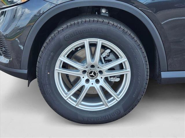 new 2025 Mercedes-Benz GLC 300 car, priced at $55,335