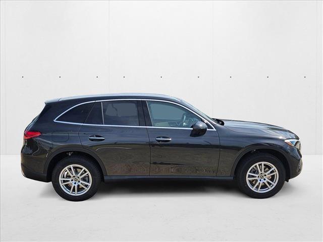 new 2025 Mercedes-Benz GLC 300 car, priced at $55,335