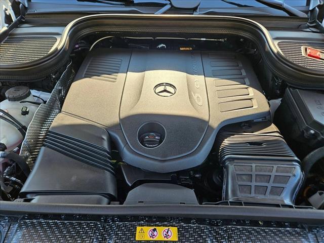 new 2026 Mercedes-Benz GLS 580 car, priced at $124,640