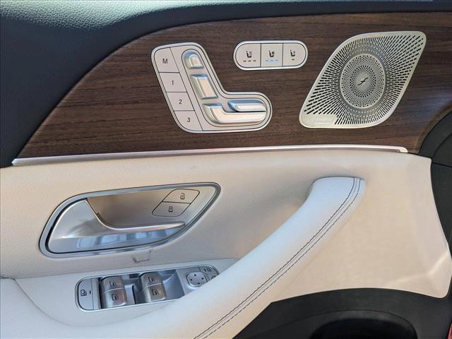 new 2025 Mercedes-Benz GLS 450 car, priced at $98,210