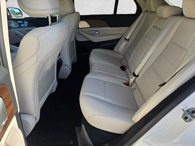 new 2026 Mercedes-Benz GLE 450 car, priced at $81,560