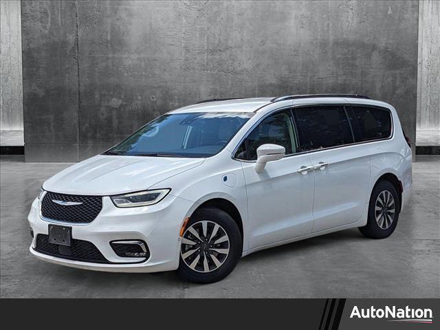 used 2021 Chrysler Pacifica Hybrid car, priced at $21,957