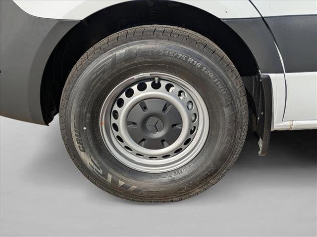 new 2026 Mercedes-Benz Sprinter 2500 car, priced at $65,621