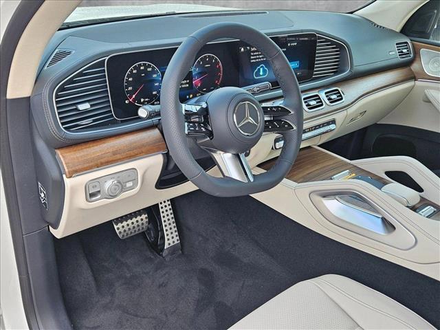 new 2025 Mercedes-Benz GLS 450 car, priced at $96,815