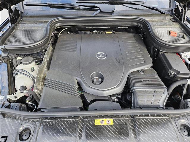 new 2025 Mercedes-Benz GLS 450 car, priced at $97,415