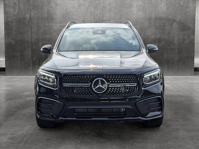 new 2024 Mercedes-Benz GLB 250 car, priced at $51,395