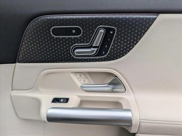 used 2025 Mercedes-Benz GLA 250 car, priced at $39,777