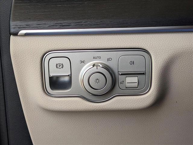 new 2025 Mercedes-Benz GLS 450 car, priced at $95,285